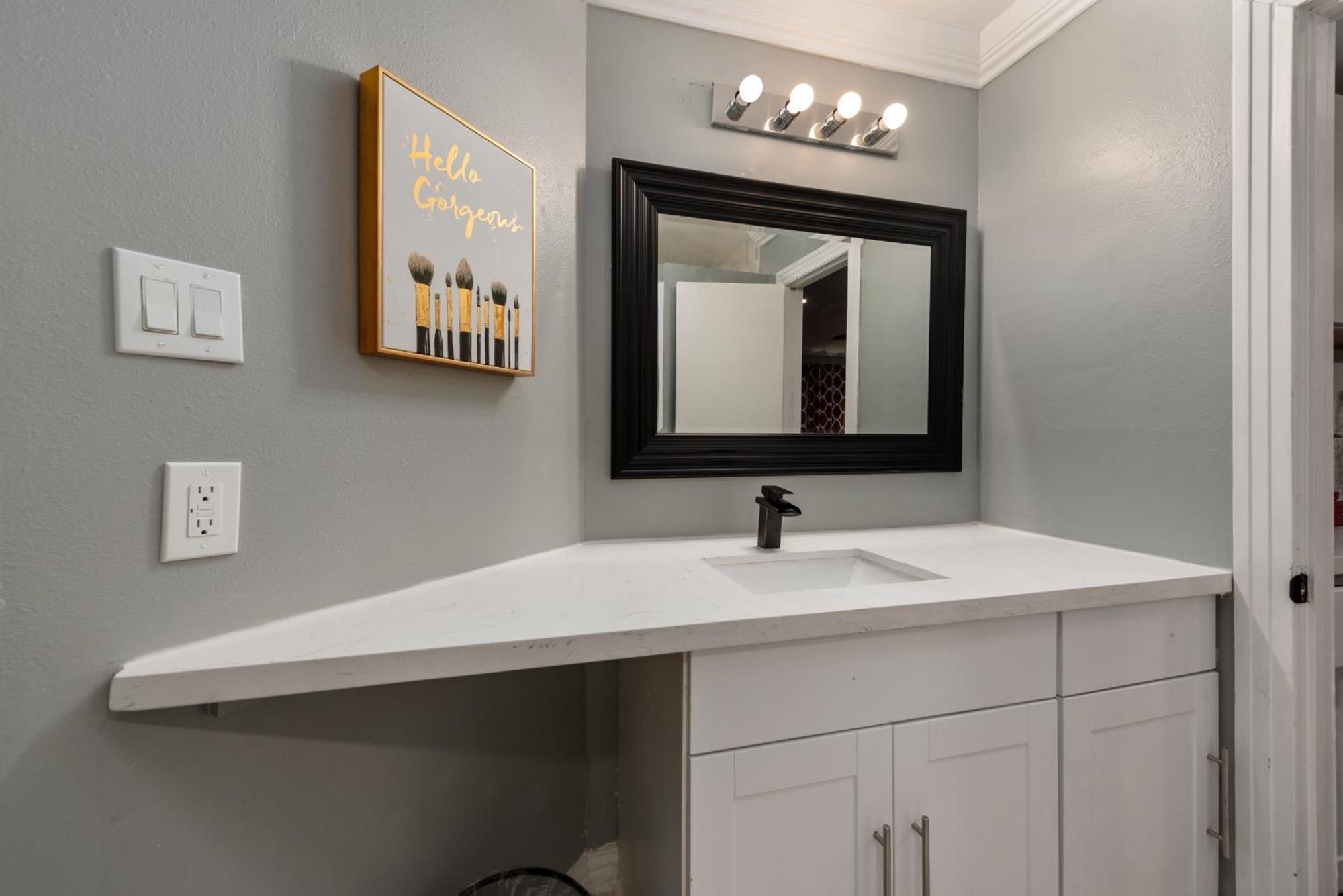 Urban Retreat 1Br With Free Park Houston Exterior foto